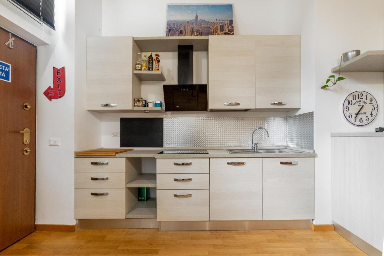 Dergano & Maciachini Cozy Apartment Milan Luaran gambar